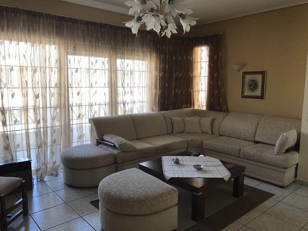 Family House Apartamento Cavala Exterior foto